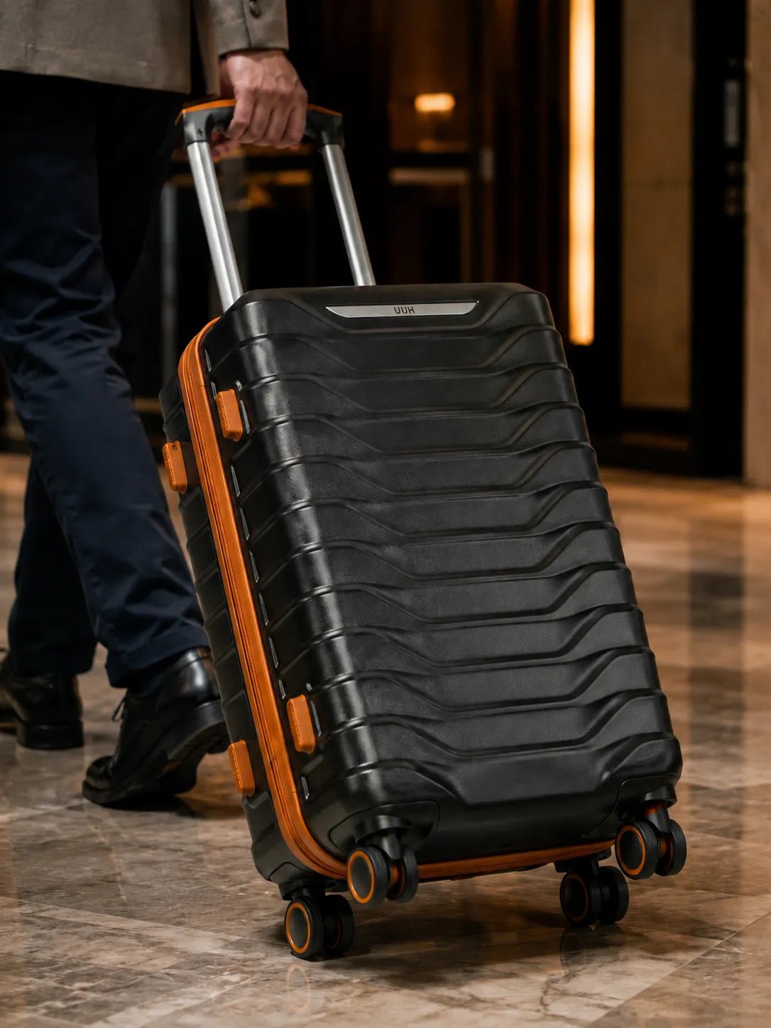 UUH 7 Piece Luggage Set Black Hardshell Suitcases - UUH OFFICIAL - Luggage Set - UUH OFFICIAL